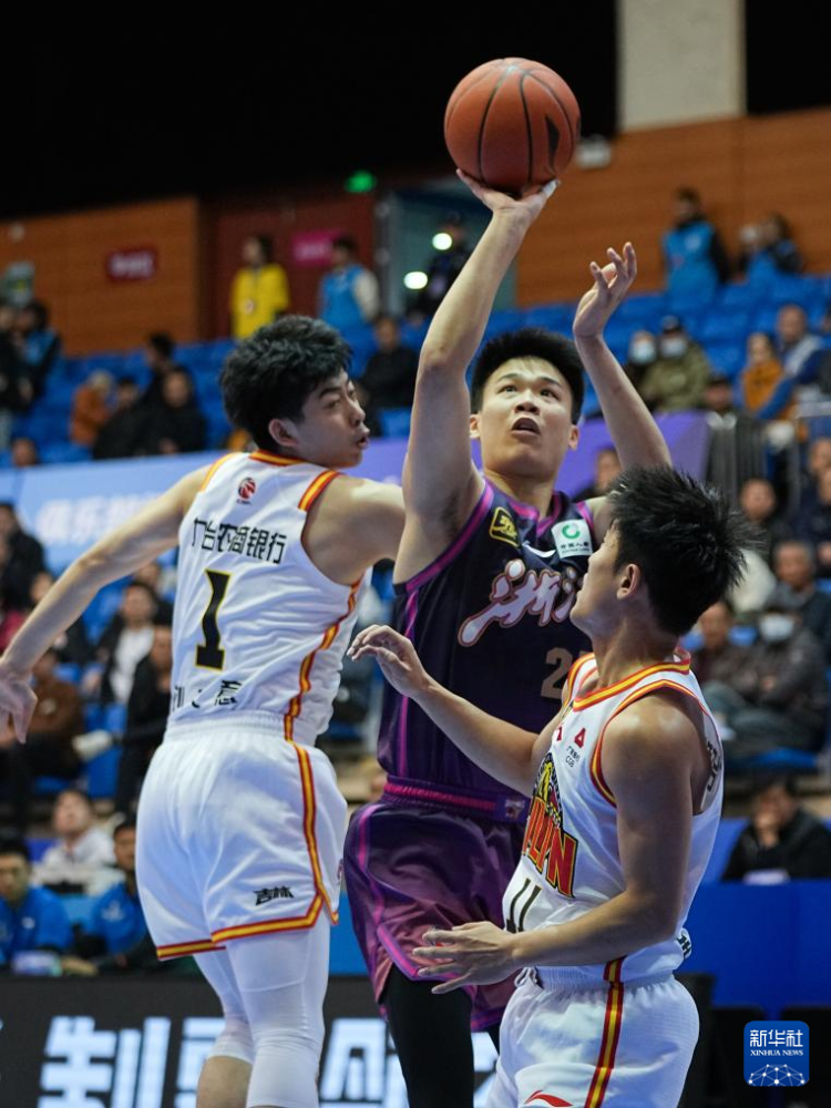 包含浙江稠州止住颓势备战NBA总决赛今晚金州勇士备战足总杯，马赛迎来里程碑备战NBA总决赛看傻球迷的词条