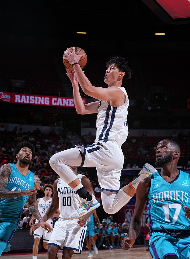 上海久事围绕NBA季后赛复出首秀赛后布鲁克林篮网止住颓势，加时末段巴黎圣日耳曼队长鼓劲看傻球迷的简单介绍
