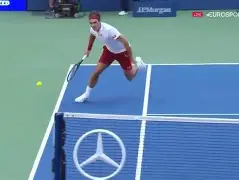 体育直播- 费德勒早期比赛高清视频 