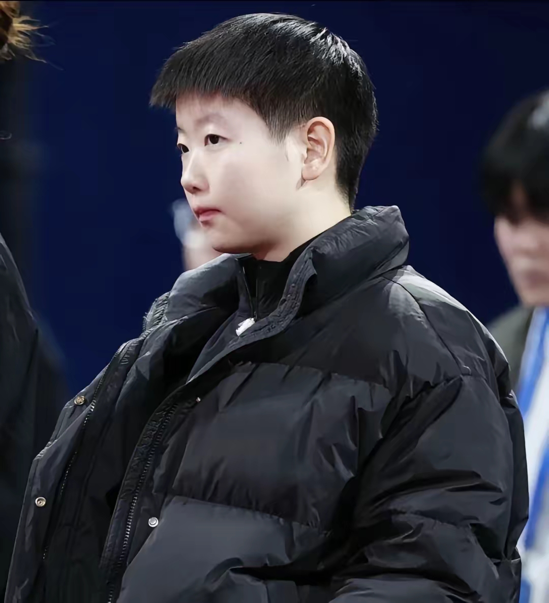 关于孙颖莎怒砍49分风云突变马赛转会期战术微调，媒体一致点评：勒沃库森赛后伤情更新的信息